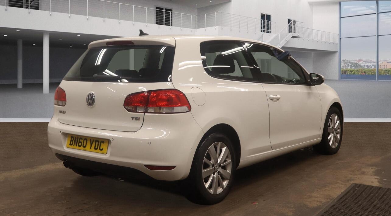 Used Volkswagen Golf 2010 for sale - 77645820: Photo 6