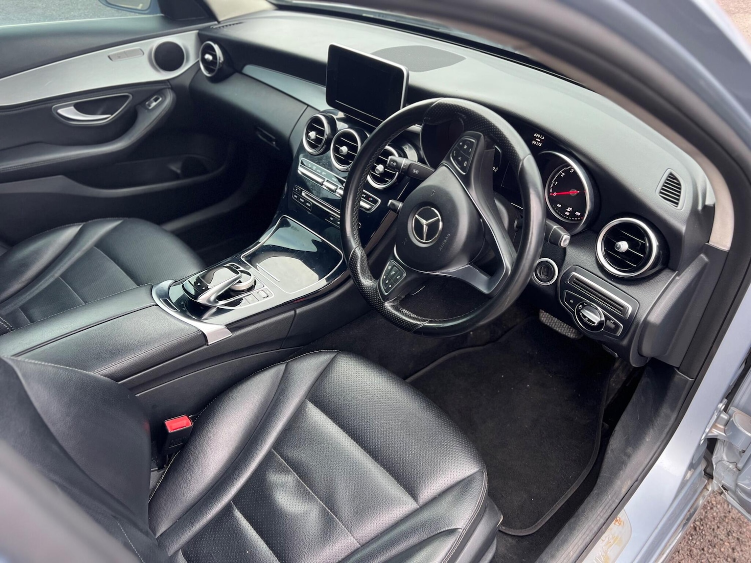 Used Mercedes-Benz C Class 2015 for sale - 77358568: Photo 17