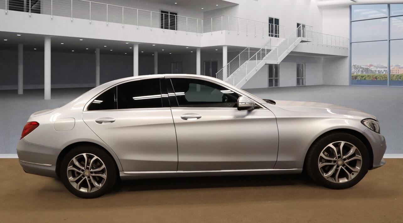 Used Mercedes-Benz C Class 2015 for sale - 77358568: Photo 3