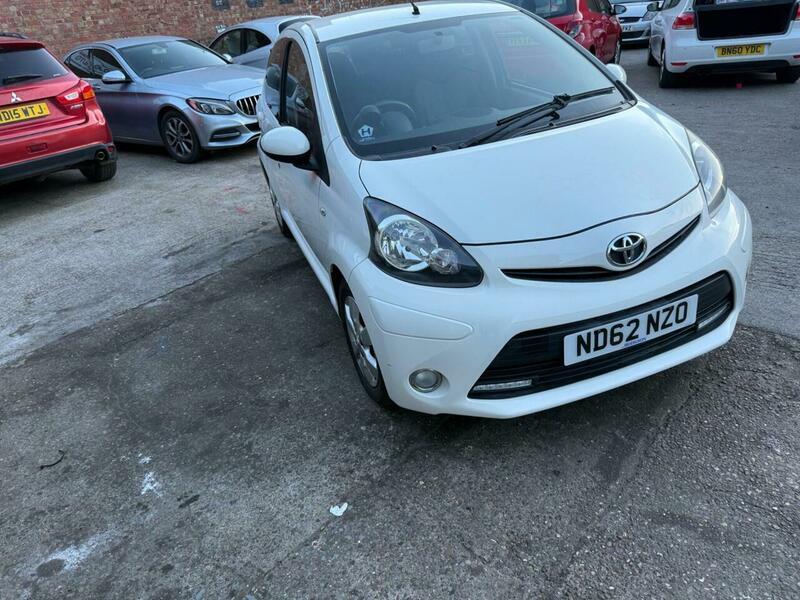 Used Toyota AYGO 2012 for sale - 78184451: Photo 2