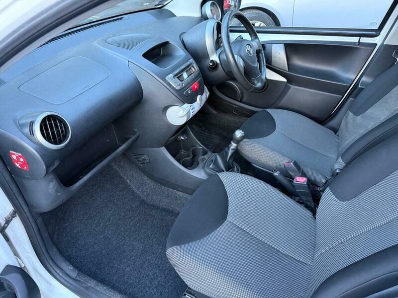 Used Toyota AYGO 2012 for sale - 78184451: Photo 21