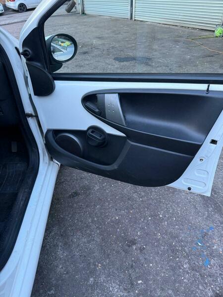 Used Toyota AYGO 2012 for sale - 78184451: Photo 25