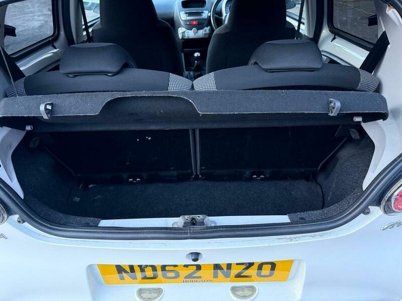 Used Toyota AYGO 2012 for sale - 78184451: Photo 28