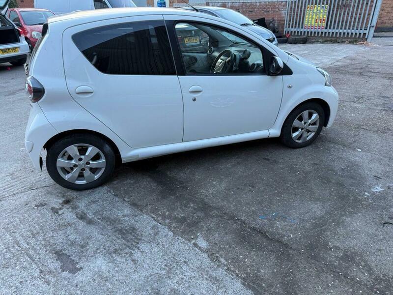 Used Toyota AYGO 2012 for sale - 78184451: Photo 43