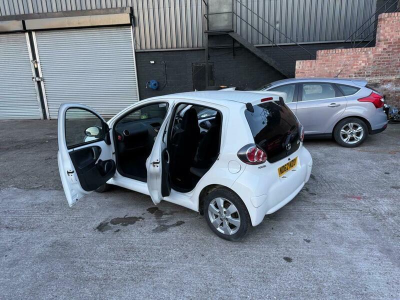 Used Toyota AYGO 2012 for sale - 78184451: Photo 5