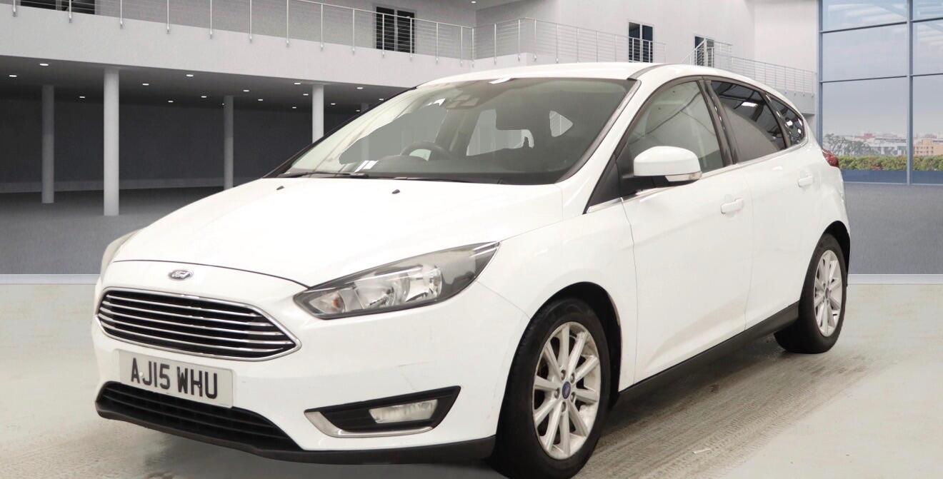 Used Ford Focus 2015 for sale - 77305669: Photo 2