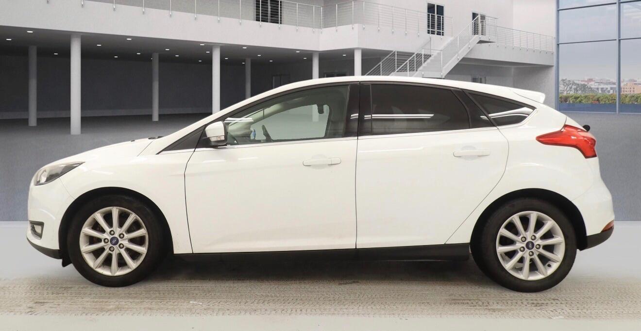 Used Ford Focus 2015 for sale - 77305669: Photo 4