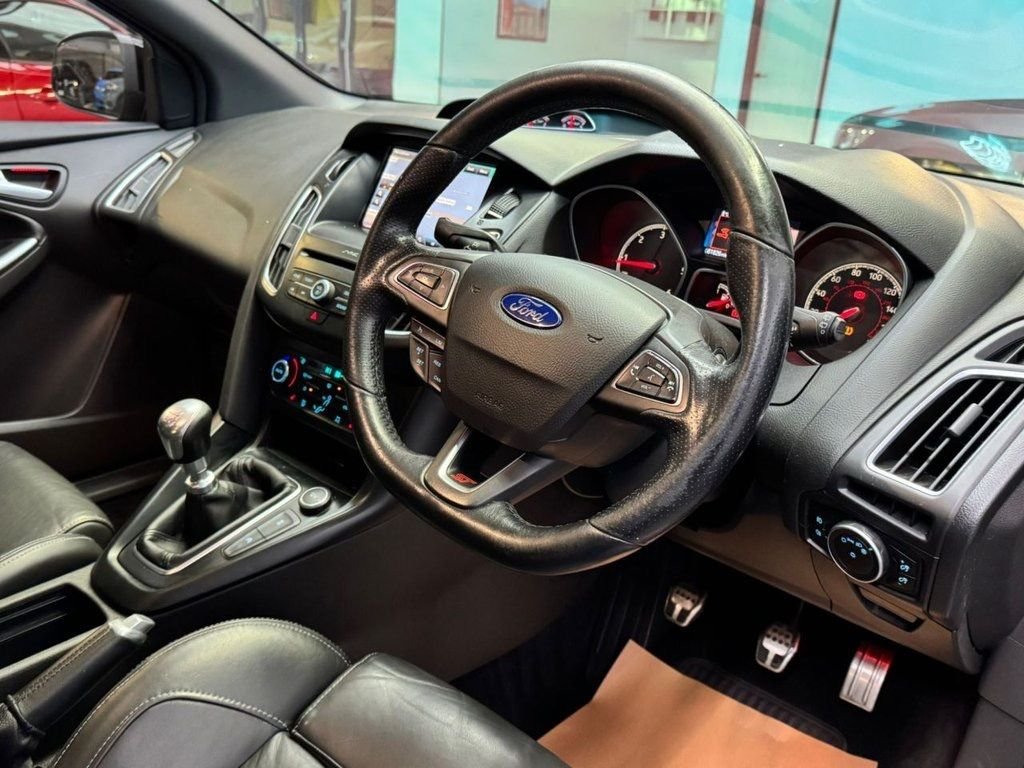 Used Ford Focus 2016 for sale - 76798098: Photo 7