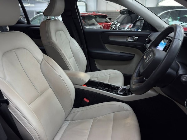 Used Volvo XC40 2022 for sale - 74866062: Photo 6