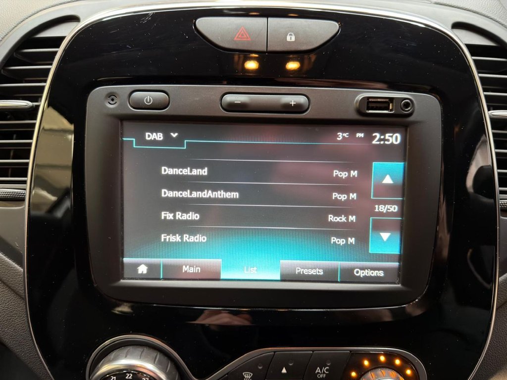 Used Renault Captur 2018 for sale - 77133057: Photo 23