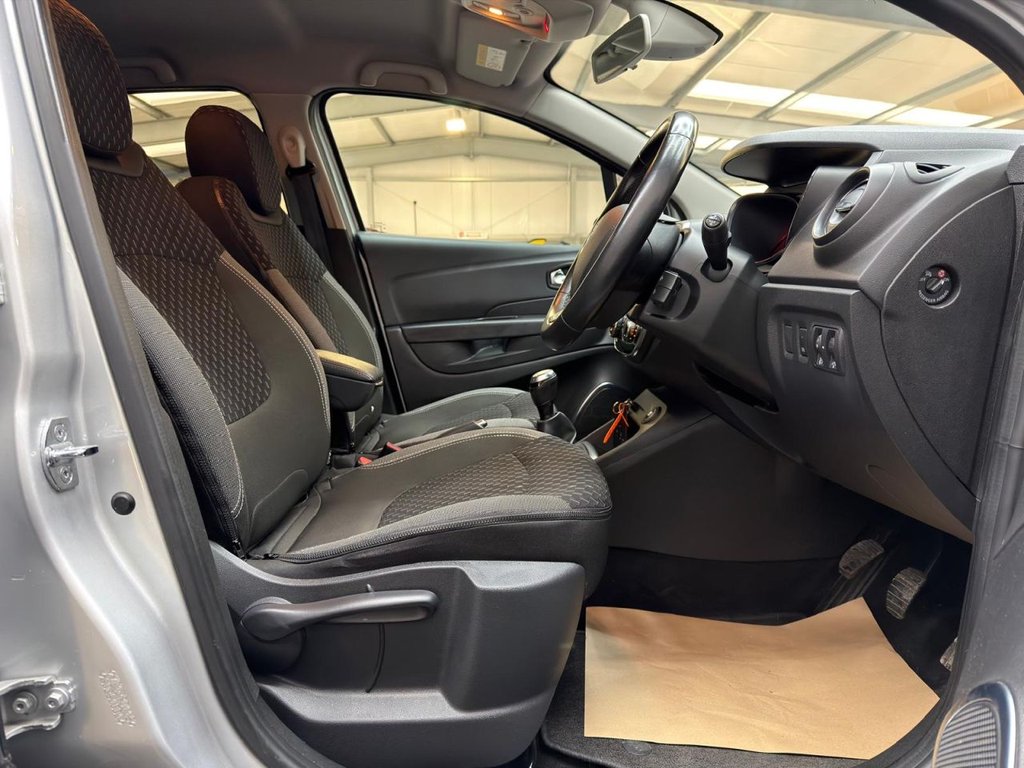 Used Renault Captur 2018 for sale - 77133057: Photo 6