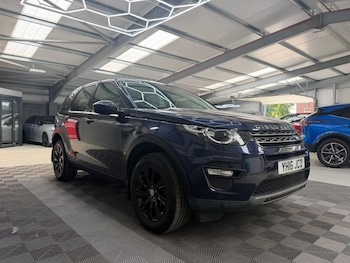 Used Land Rover Discovery Sport 2016 for sale - 79313264: Photo