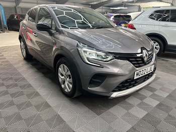 Used Renault Captur 2022 for sale - 75619603: Photo