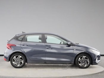 Used Hyundai i20 2022 for sale - 76642760: Photo