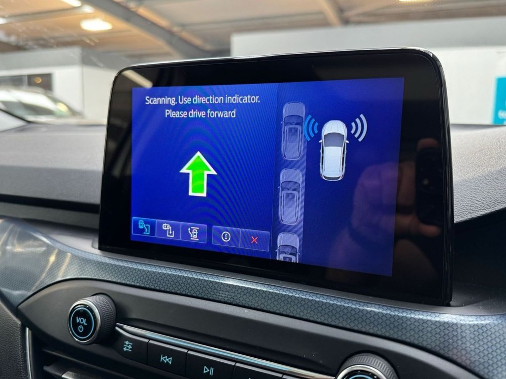 Used Ford Focus 2022 for sale - 76686411: Photo 28