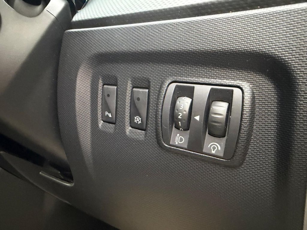 Used Renault Captur 2014 for sale - 78167321: Photo 15