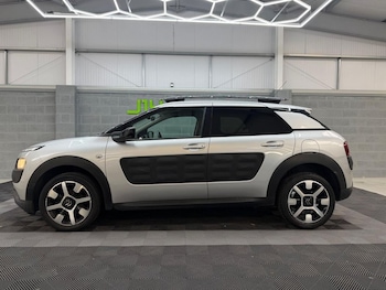 Used Citroen C4 Cactus 2015 for sale - 77499038: Photo