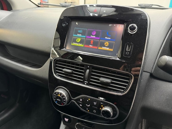 Used Renault Clio 2017 for sale - 76313142: Photo 21
