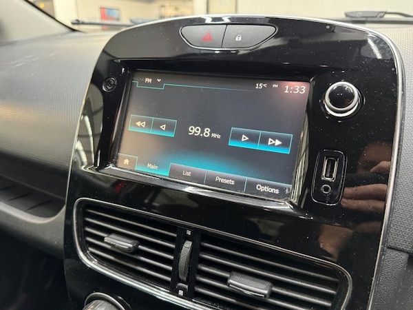 Used Renault Clio 2017 for sale - 76313142: Photo 22