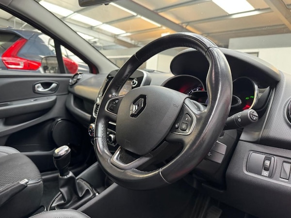 Used Renault Clio 2017 for sale - 76313142: Photo 29