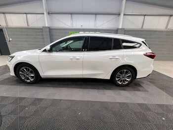 Used Ford Focus 2022 for sale - 75619610: Photo