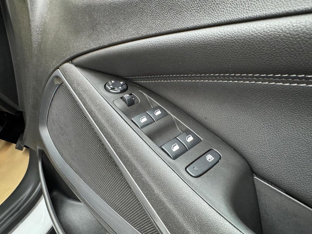 Used Vauxhall Crossland 2022 for sale - 76590965: Photo 22