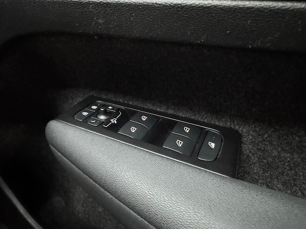 Used Volvo XC40 2022 for sale - 75086958: Photo 8