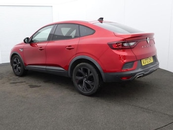 Used Renault Arkana 2023 for sale - 78200207: Photo