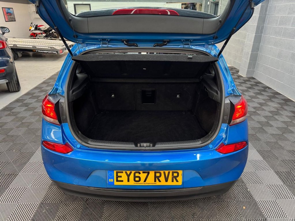 Used Hyundai i30 2017 for sale - 76396175: Photo 16