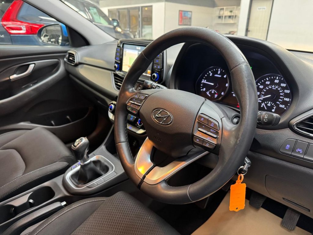 Used Hyundai i30 2017 for sale - 76396175: Photo 18