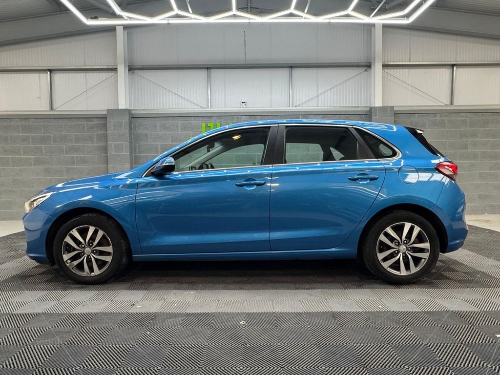 Used Hyundai i30 2017 for sale - 76396175: Photo 5