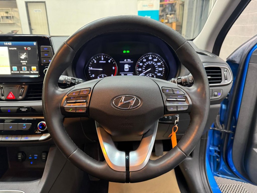 Used Hyundai i30 2017 for sale - 76396175: Photo 9