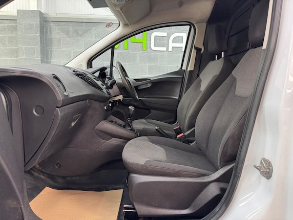 Used Ford Transit Courier 2020 for sale - 76235356: Photo 18