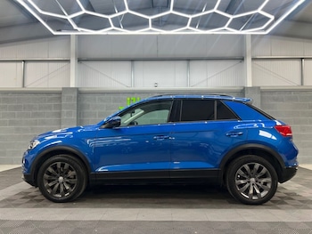 Used Volkswagen T-Roc 2018 for sale - 75853254: Photo