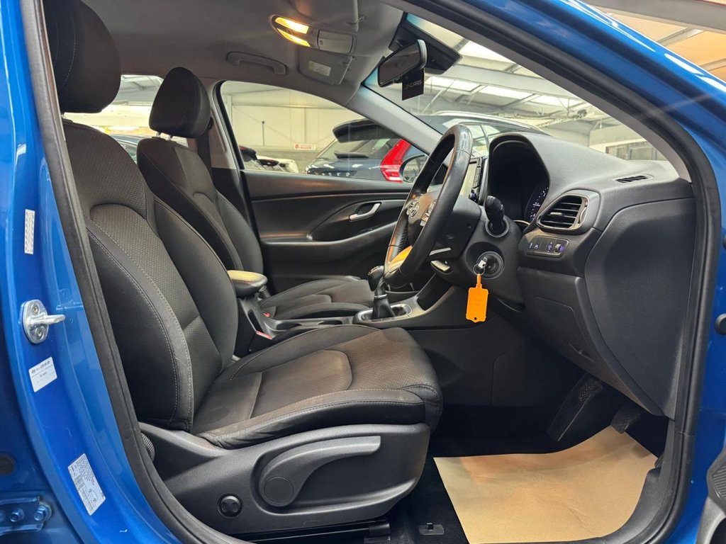 Used Hyundai i30 2017 for sale - 76496151: Photo 7