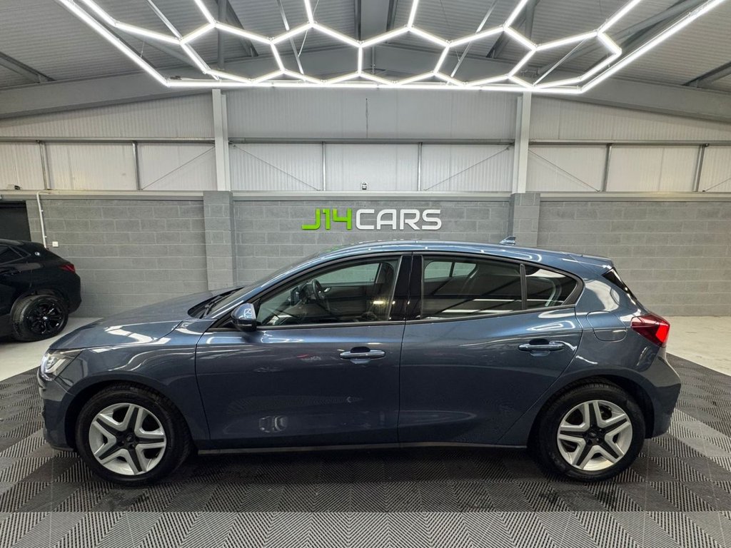 Used Ford Focus 2022 for sale - 76867409: Photo 4