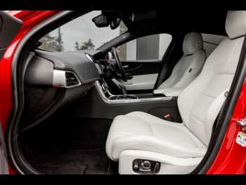 Used Jaguar XE 2021 for sale - 74775549: Photo