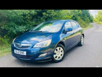 2012 (12) - 1.4 16v Exclusiv Euro 5 5dr