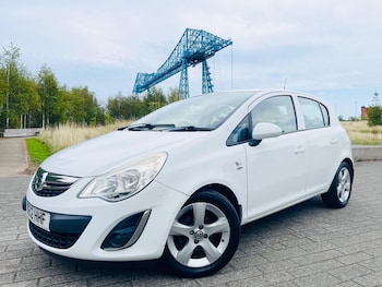 Vauxhall - Corsa