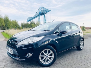 2010 (59) - 1.25 Zetec 5dr [82]