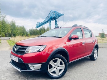 Used Dacia Sandero Stepway 2014 for sale - 75697261: Photo