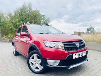 Used Dacia Sandero Stepway 2014 for sale - 75697261: Photo