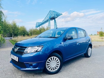 2015 (15) - 0.9 TCe Ambiance Euro 5 5dr