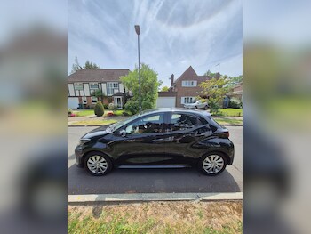 Used Toyota Yaris 2023 for sale - 78596193: Photo