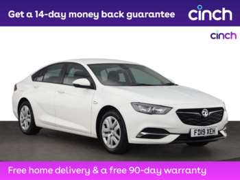 Used Vauxhall Insignia cars in Addlestone
