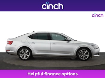 Used Skoda Superb 2019 for sale - 75322713: Photo
