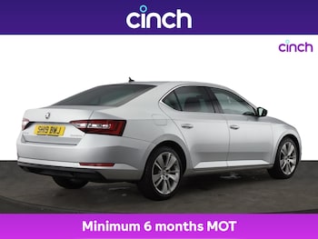 Used Skoda Superb 2019 for sale - 75322713: Photo