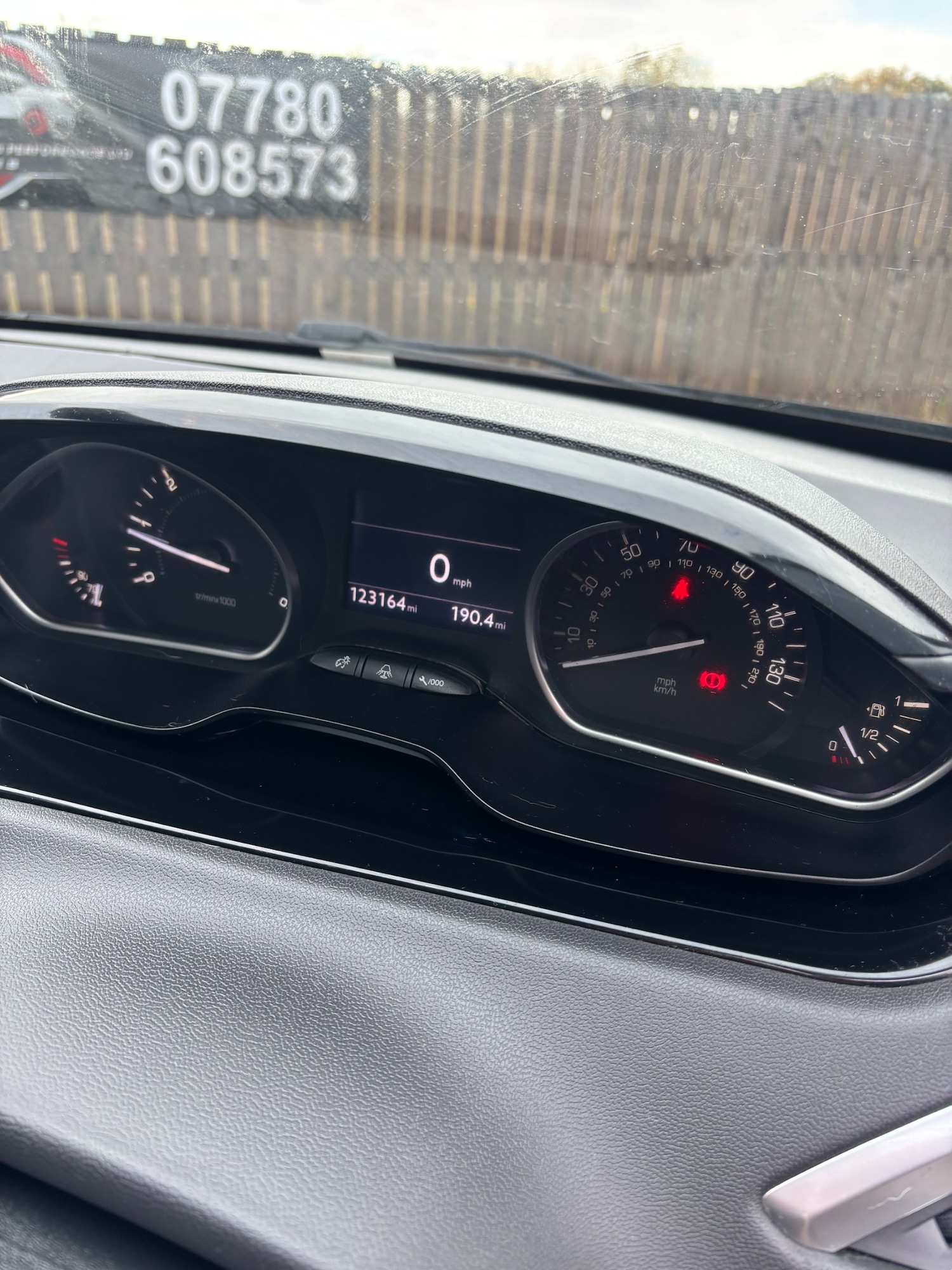 Used Peugeot 208 2013 for sale - 76484256: Photo 21