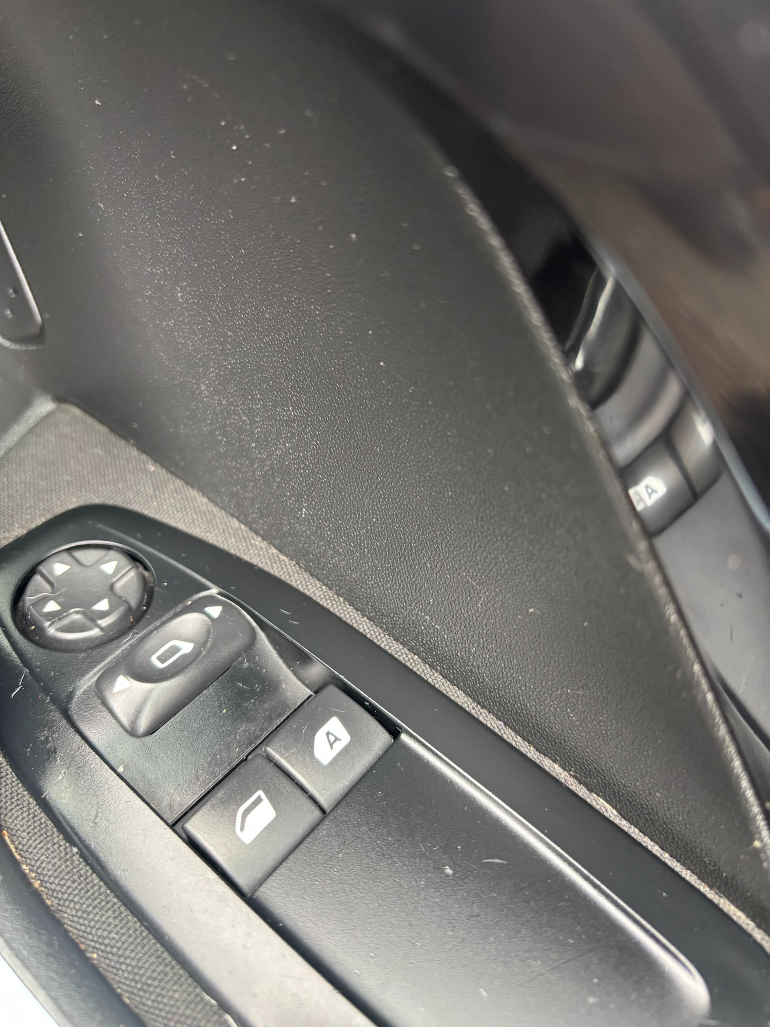 Used Peugeot 208 2013 for sale - 76484256: Photo 22