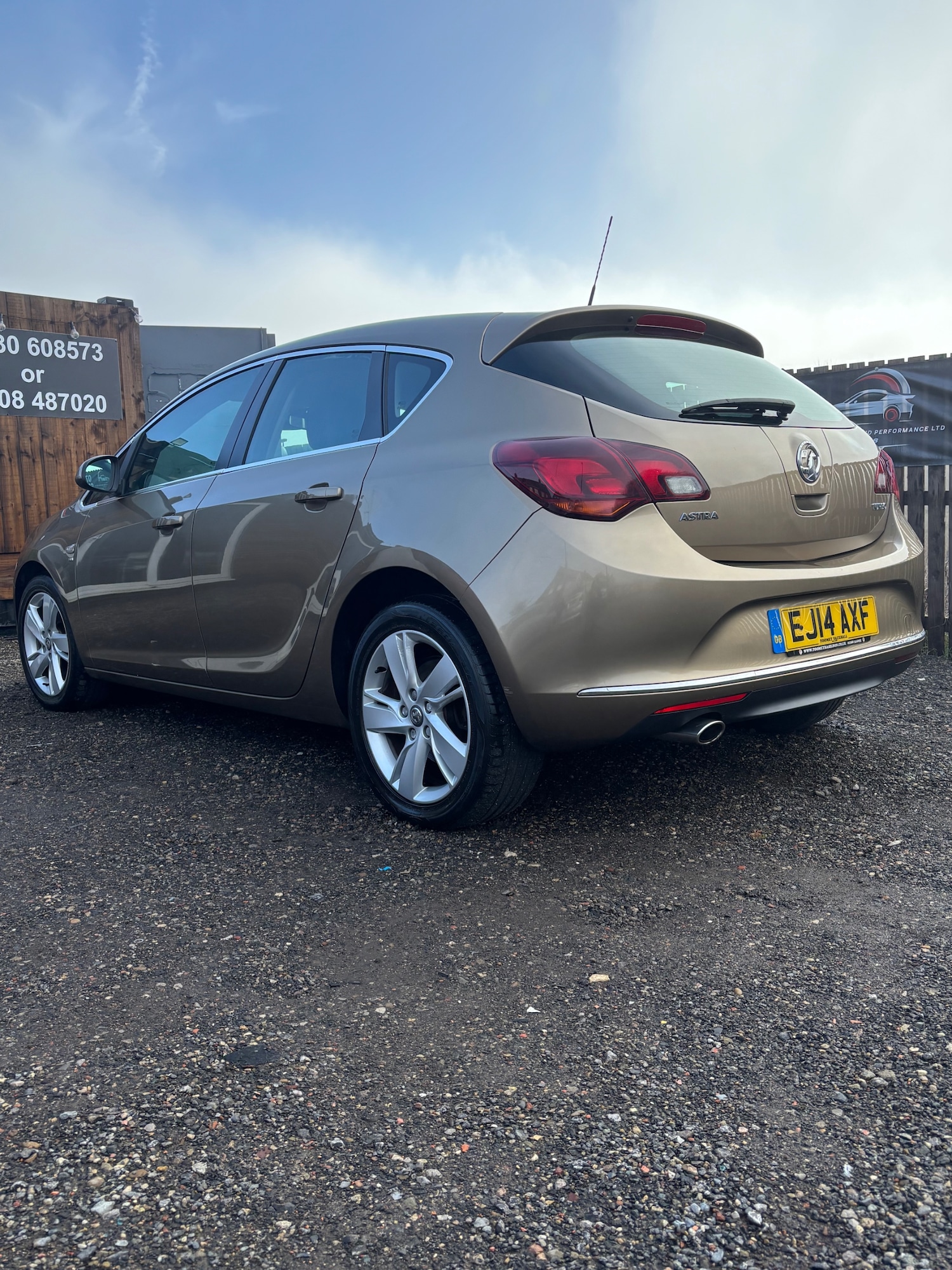 Used Vauxhall Astra 2014 for sale - 77350616: Photo 8